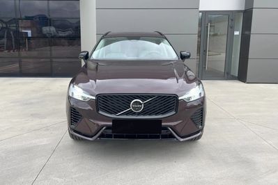 Volvo XC60 T6 Plug-In Hybrid AWD Ultra Dark