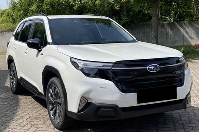 Subaru Forester e-Boxer Platinum  2.0i-L