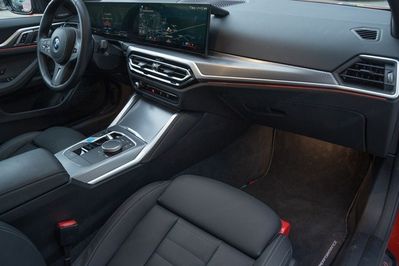 BMW i4 eDrive35
