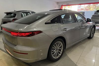 Bestune B70 2.0T Elegance aut