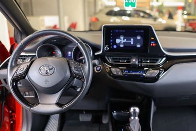 Toyota C-HR 1.8 Hybrid GR Sport