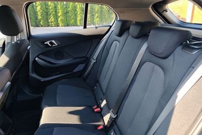BMW Seria 1 118i Advantage aut