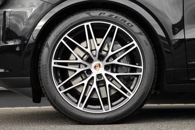 Porsche Cayenne Coupe Black Edition