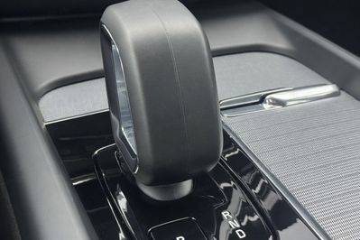 Volvo XC60 B5 B AWD Plus Dark aut