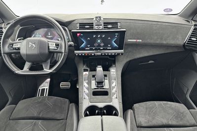 DS DS 7 Performance Line 1.6 E-Tense Hybrid AT