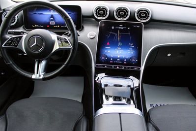 Mercedes Klasa C 300 4MATIC AVANTGARDE