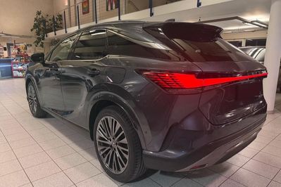 Lexus RX 450h+ Omotenashi 2.5 Hybrid Plug-in