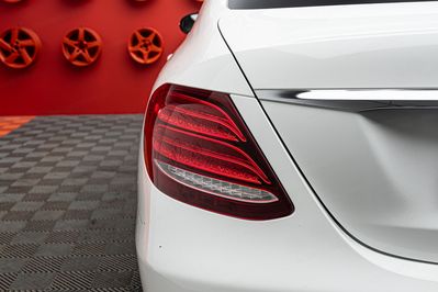 Mercedes Klasa E E 220 d 4-Matic AMG