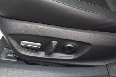 Toyota Prius Executive 2.0 Plug-in Hybrid