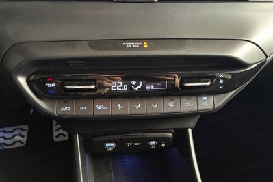 Hyundai Bayon PREMIUM 1.0 mHEV T-GDI DCT7