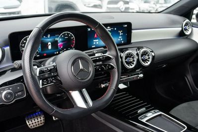 Mercedes Klasa A 200 Progressive 7G-DCT