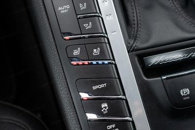 Porsche Macan Standard