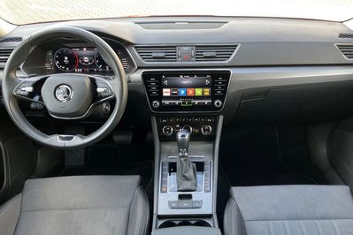 Skoda Superb 2.0 TDI SCR Style DSG