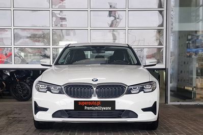 BMW Seria 3 318i Advantage