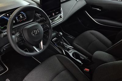 Toyota Corolla Style 1.8 Hybrid