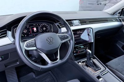 Volkswagen Passat TDI EVO Elegance DSG