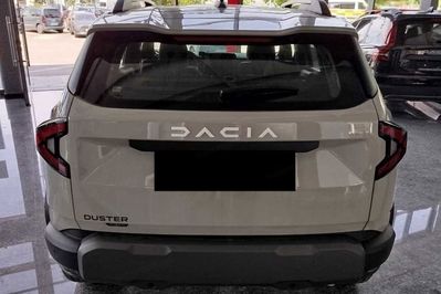 Dacia Duster Expression 1.6 Full Hybrid