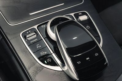 Mercedes Klasa C 300.9G-Tronic