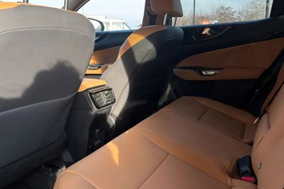 Lexus NX 350h Prestige 2WD