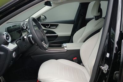 Mercedes Klasa C 300 d Mhev 4-Matic Amg