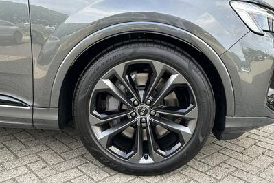 Audi Q7 TDI quattro S Line