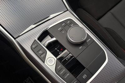 BMW Seria 3 330i xDrive M Sport sport-aut