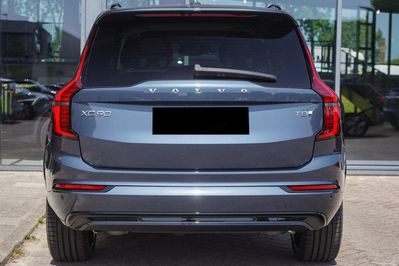 Volvo XC90 T8 AWD Plug-In Hybrid Ultra Dark 7os
