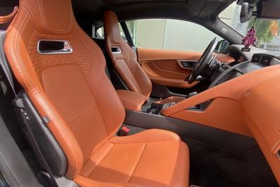 Jaguar F-Type Turbo P300 RWD R-Dynamic