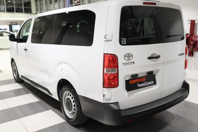 Toyota Proace Verso 2.0 D4-D Long Business