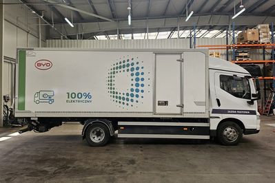 BYD ETM6 LUX Kontener + Winda
