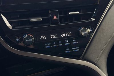 Toyota Camry 2.5 Hybrid Executive