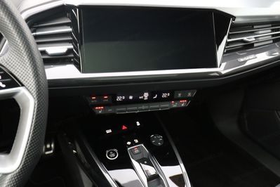 Audi Q4 e-tron 45 S Line Edition
