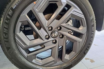Hyundai Tucson 1.6 T-GDi HEV Smart Black 2WD aut