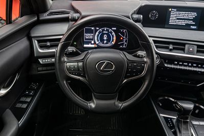 Lexus UX 200 2.0 2WD