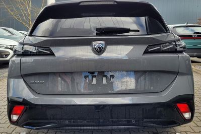 Peugeot 308 Allure EAT8 1.5 BlueHDi