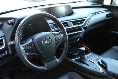 Lexus UX 250h GPF Business Edition 2WD