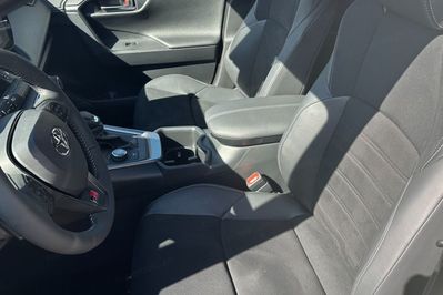 Toyota RAV4 GR Sport 2.5 Plug-In Hybrid