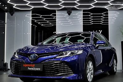 Toyota Camry 2.5 Hybrid Comfort CVT