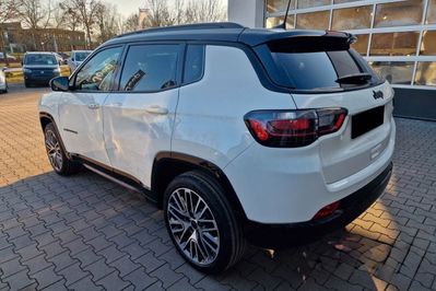 Jeep Compass Summit 1.5 T4 mHEV FWD DCT