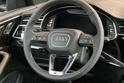 Audi Q8 SQ8 TFSI quattro