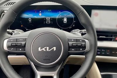 Kia Sportage 1.6 T-GDI HEV Business Line 2WD aut