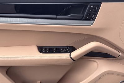Porsche Cayenne S E-Hybrid