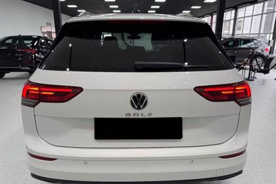 Volkswagen Golf VIII 1.5 TSI Life Plus