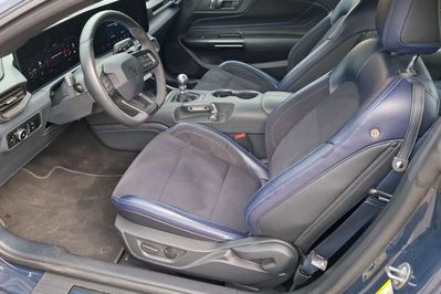 Ford Mustang 5.0 V8 Dark Horse RWD