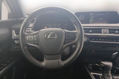 Lexus UX 200 F Impression 2WD