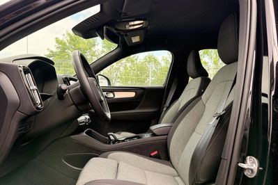 Volvo XC40 B3 Plus Dark