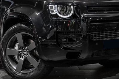 Land Rover Defender 110 D350 X-Dynamic SE