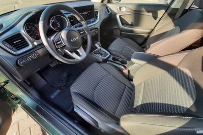 Kia Ceed M T-GDI  DCT