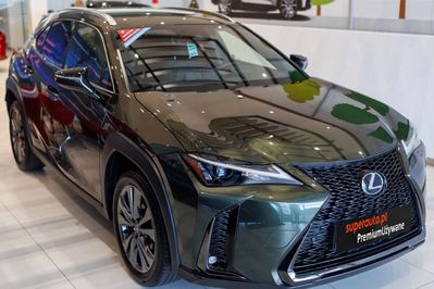 Lexus UX 300h F Sport Design
