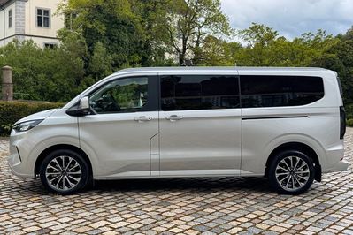 Ford Tourneo Custom 320 L2 Titanium A8